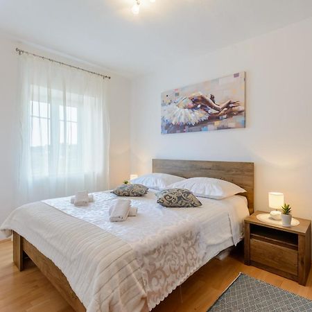 Apartman Mare Milna  Exterior foto